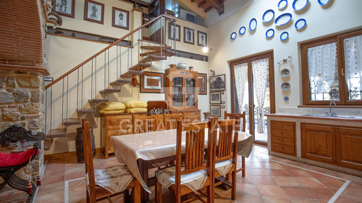 Image No.22-5 Bed Country House for sale