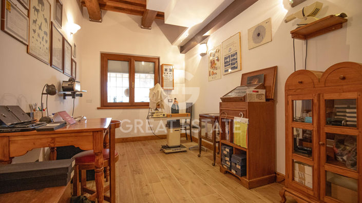 Image No.26-5 Bed Country House for sale