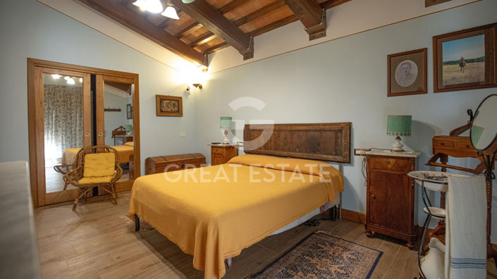 Image No.31-5 Bed Country House for sale