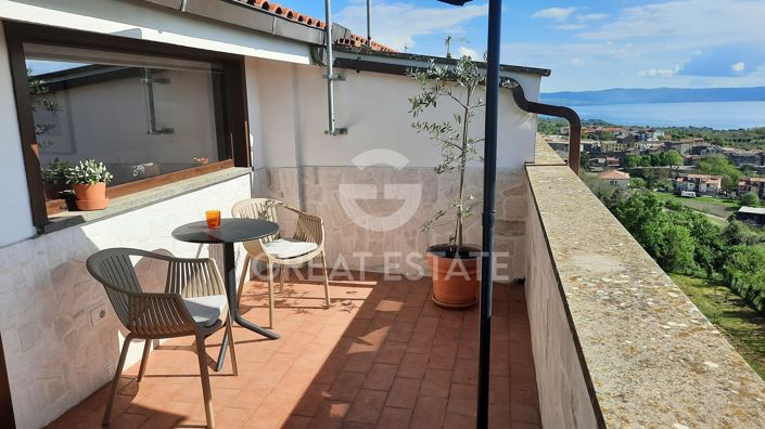 Image No.1-1 Bed Villa for sale