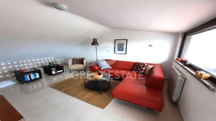 Image No.12-1 Bed Villa for sale