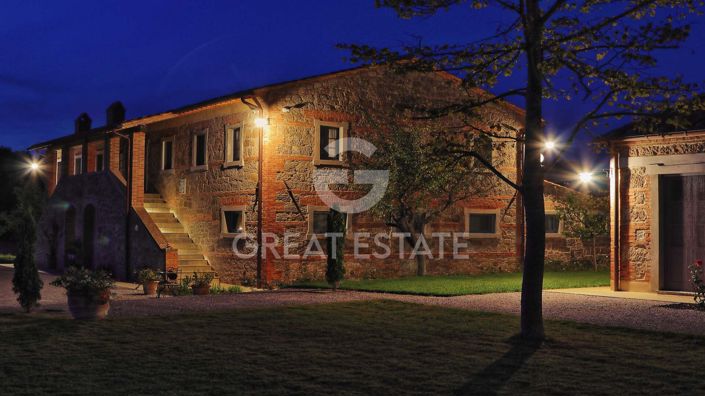 Image No.12-9 Bed Country House for sale