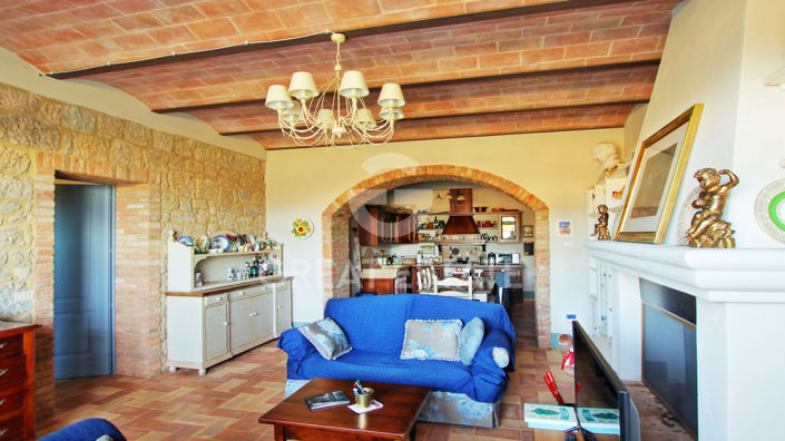 Image No.23-9 Bed Country House for sale