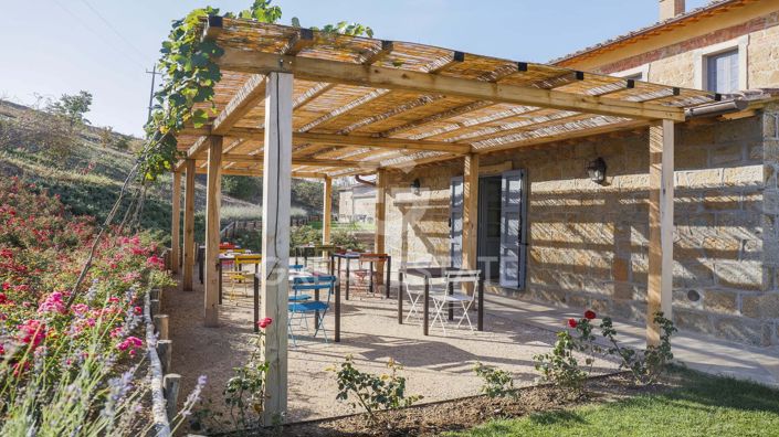 Image No.8-9 Bed Country House for sale