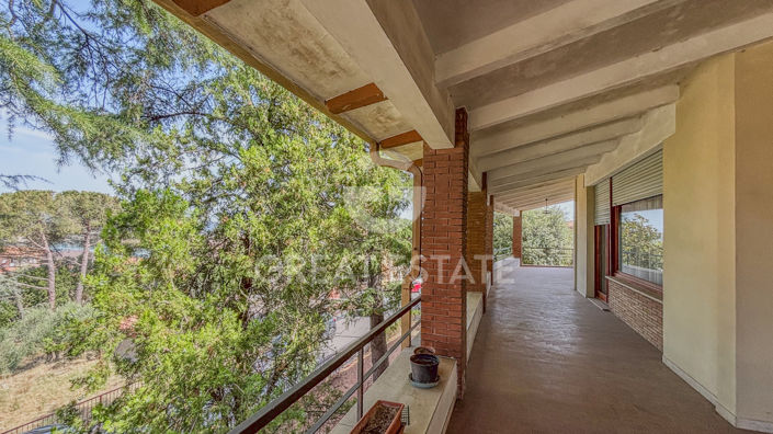 Image No.10-4 Bed Villa for sale