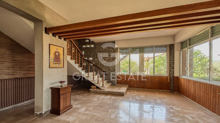 Image No.2-4 Bed Villa for sale