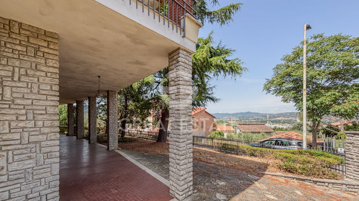 Image No.8-4 Bed Villa for sale