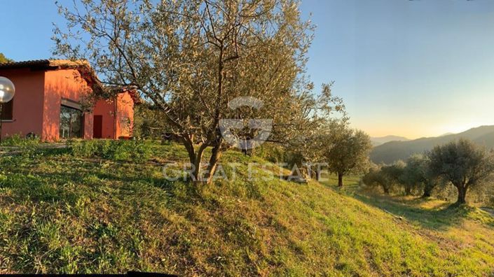 Image No.9-2 Bed Country House for sale