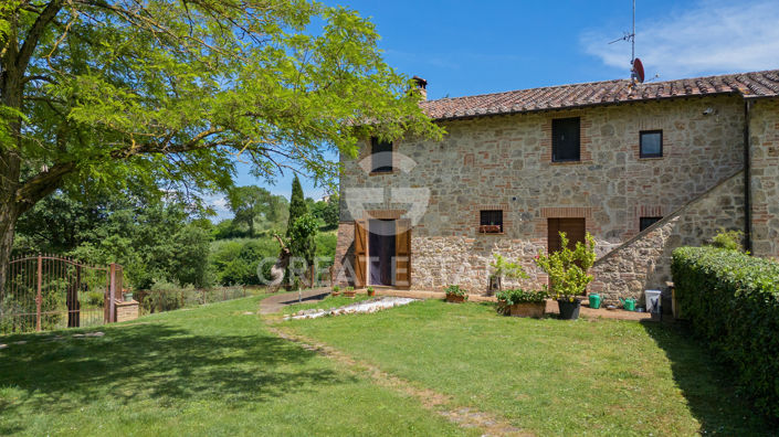 Image No.2-4 Bed Country House for sale