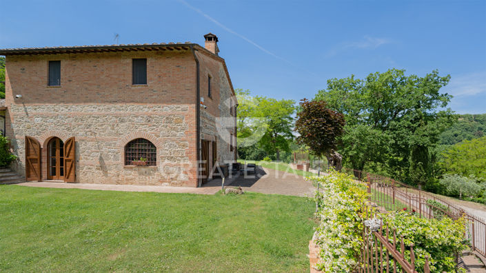 Image No.20-4 Bed Country House for sale