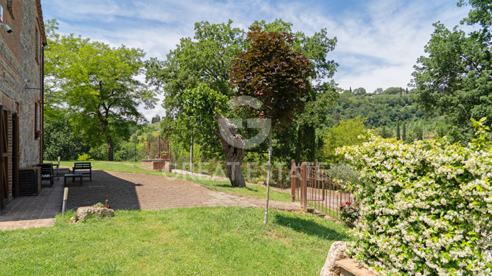 Image No.23-4 Bed Country House for sale