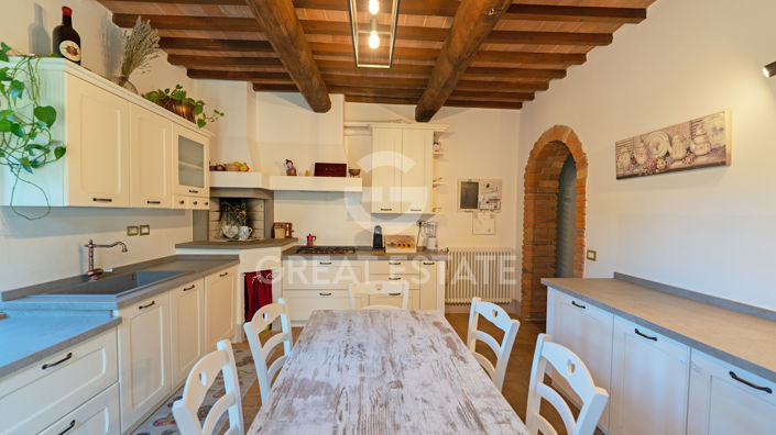 Image No.39-4 Bed Country House for sale