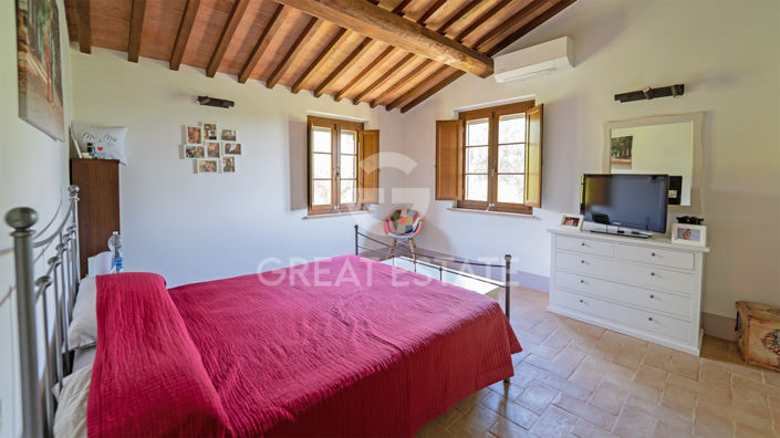 Image No.45-4 Bed Country House for sale