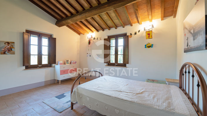 Image No.48-4 Bed Country House for sale