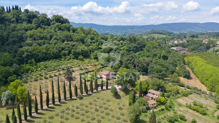 Image No.10-4 Bed Country House for sale