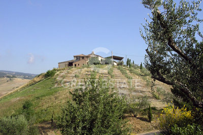 5 Bed Country House for sale