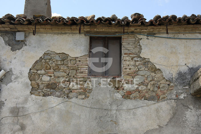 Image No.10-5 Bed Country House for sale