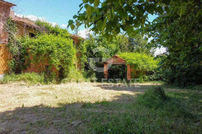 Image No.12-4 Bed Country House for sale