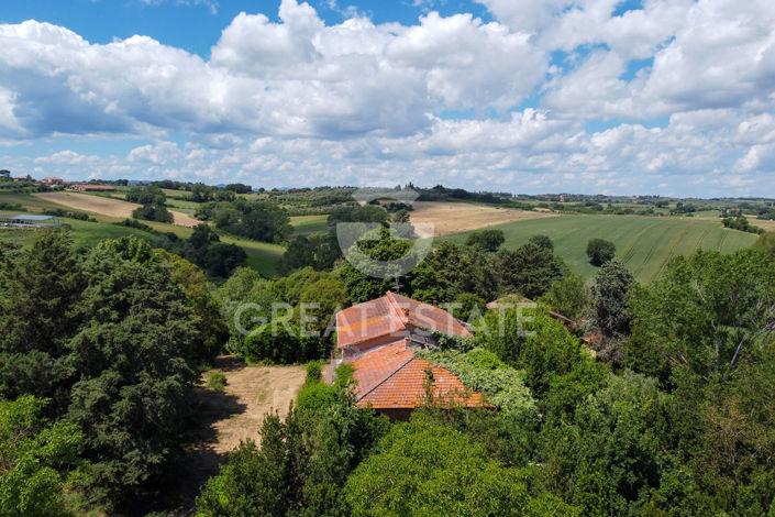 Image No.20-4 Bed Country House for sale