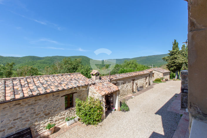 Image No.49-Châteaux de 14 chambres à vendre à Pérouse