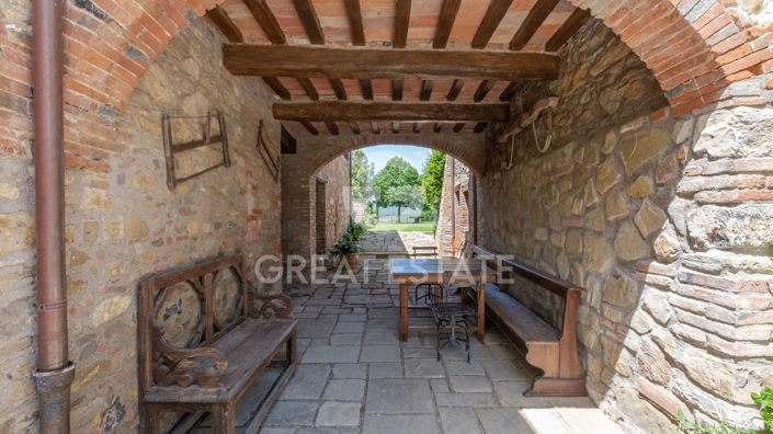 Image No.20-11 Bed Country House for sale