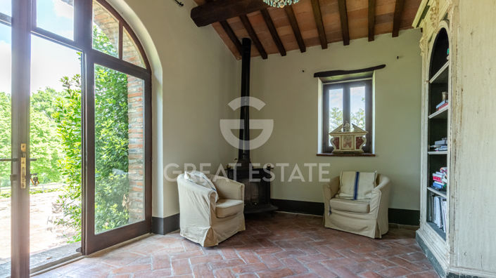 Image No.46-11 Bed Country House for sale