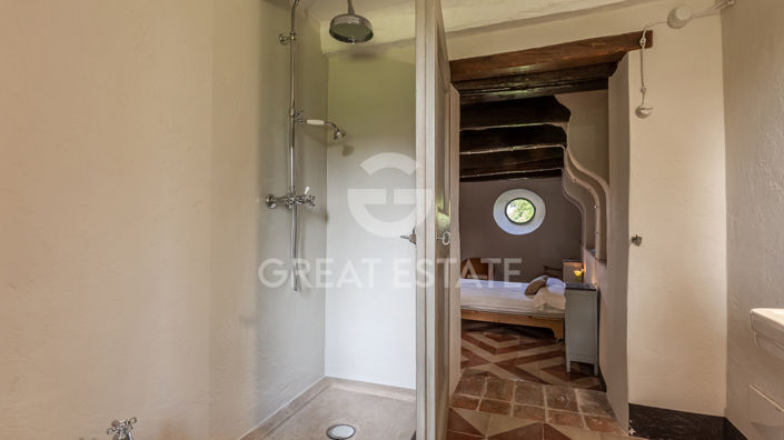 Image No.60-11 Bed Country House for sale