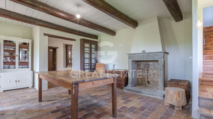 Image No.61-11 Bed Country House for sale