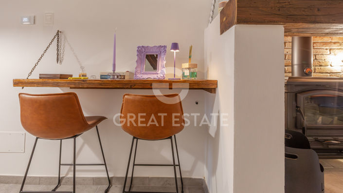 Image No.11-2 Bed Property for sale