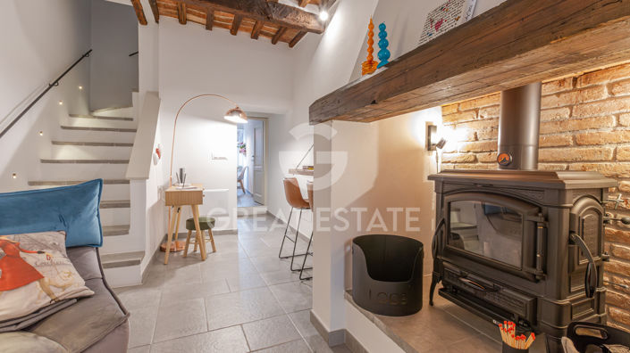 Image No.13-2 Bed Property for sale