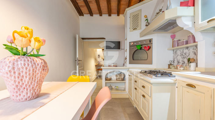 Image No.15-2 Bed Property for sale