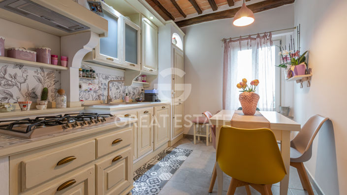 Image No.16-2 Bed Property for sale