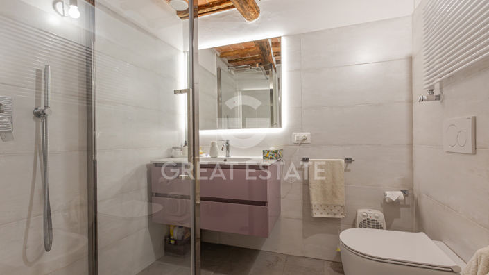 Image No.23-2 Bed Property for sale