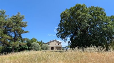 4 Bed Country House for sale