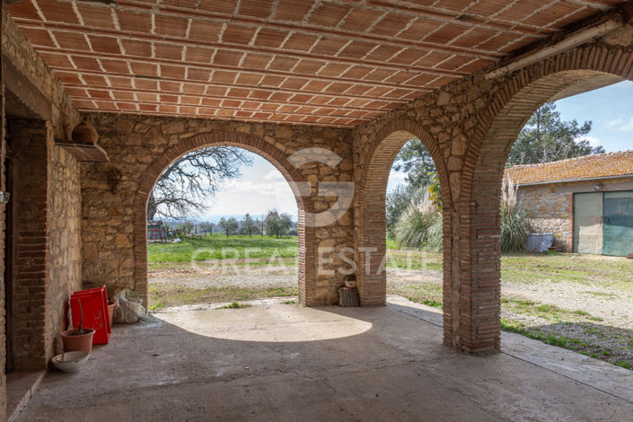 Image No.16-4 Bed Country House for sale