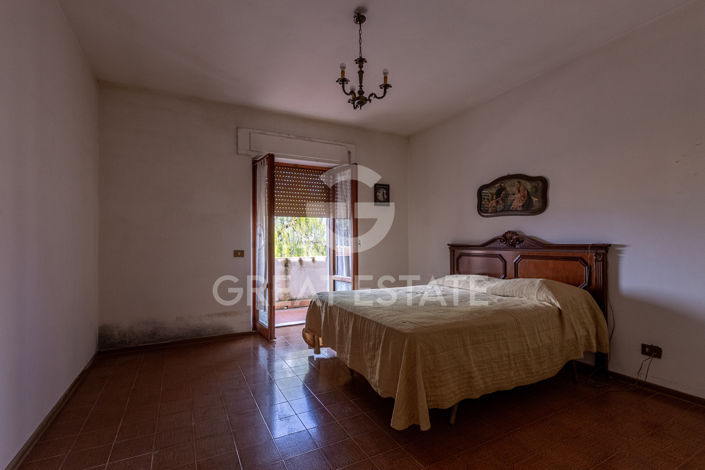 Image No.25-4 Bed Country House for sale