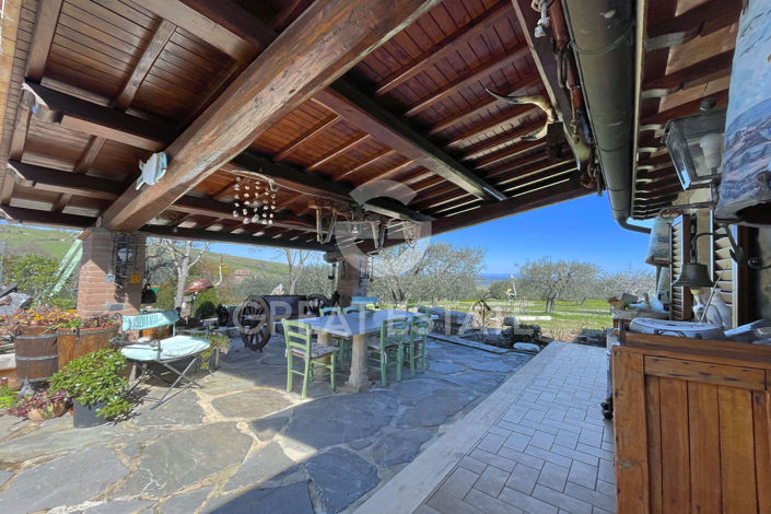 Image No.11-2 Bed Country House for sale