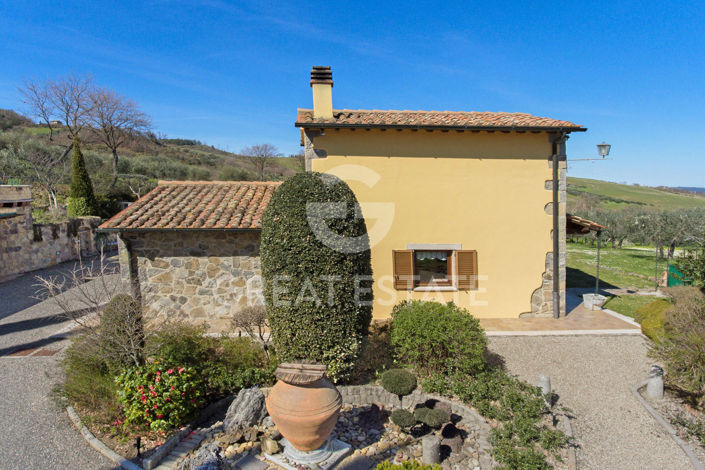 Image No.13-2 Bed Country House for sale