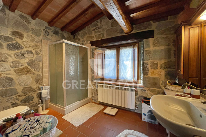 Image No.22-2 Bed Country House for sale