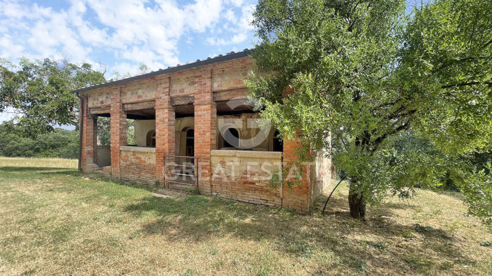 Image No.17-6 Bed Country House for sale