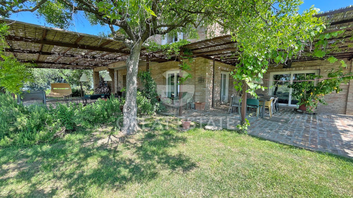 Image No.12-4 Bed Country House for sale