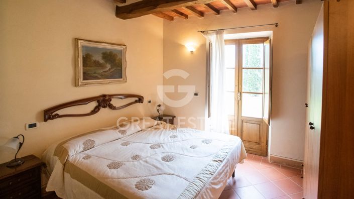 Image No.22-12 Bed Country House for sale