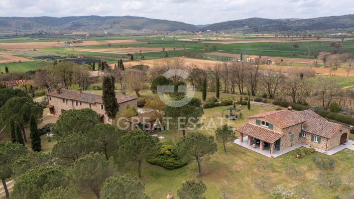 Image No.8-12 Bed Country House for sale