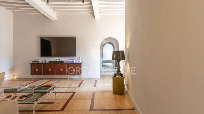 Image No.14-3 Bed Property for sale