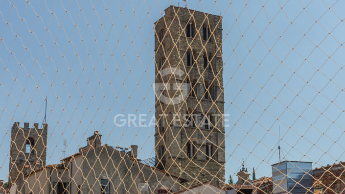 Image No.38-3 Bed Property for sale