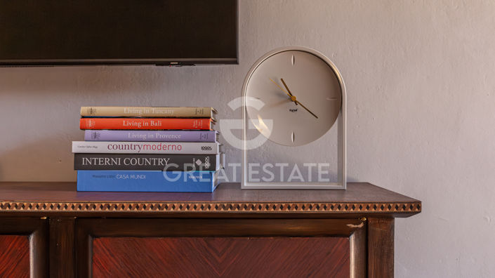 Image No.52-3 Bed Property for sale