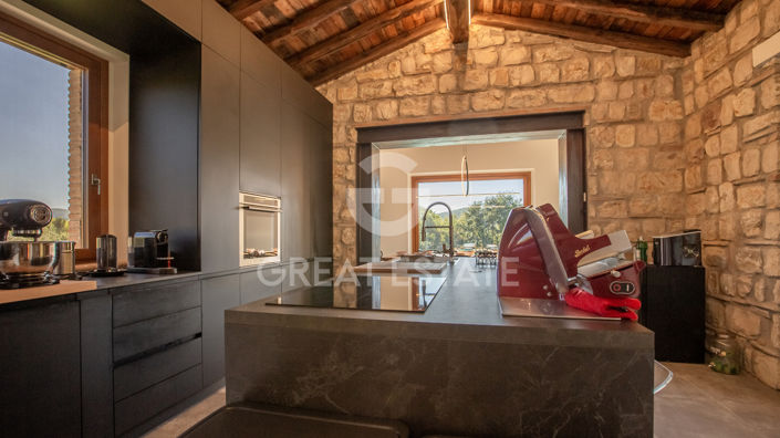 Image No.25-5 Bed Country House for sale