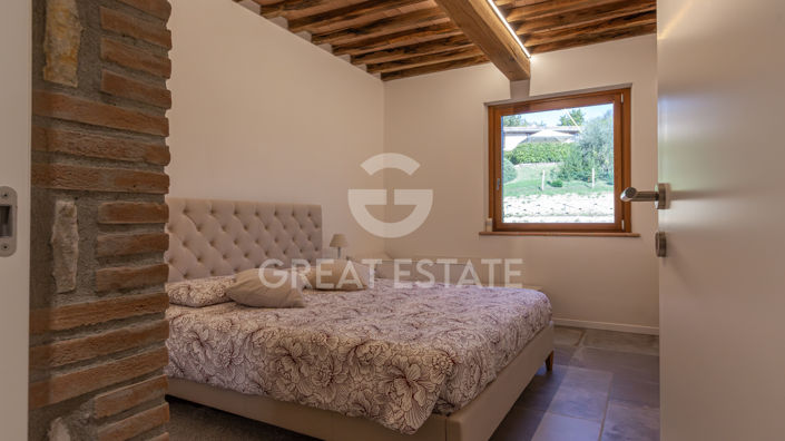 Image No.32-5 Bed Country House for sale