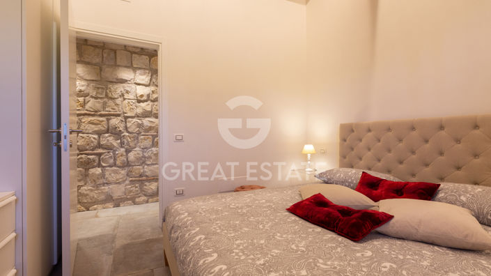 Image No.37-5 Bed Country House for sale