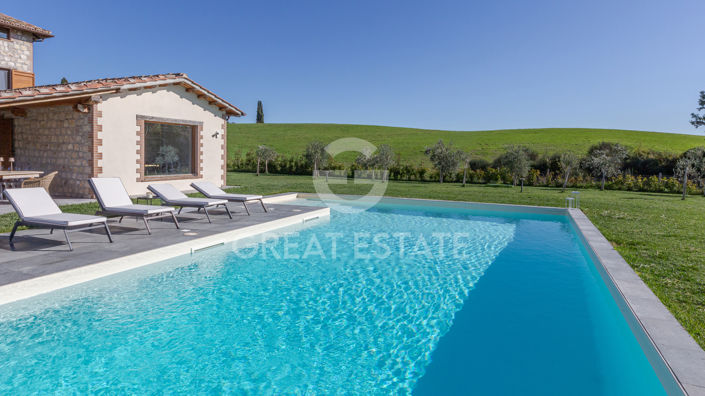 Image No.54-5 Bed Country House for sale